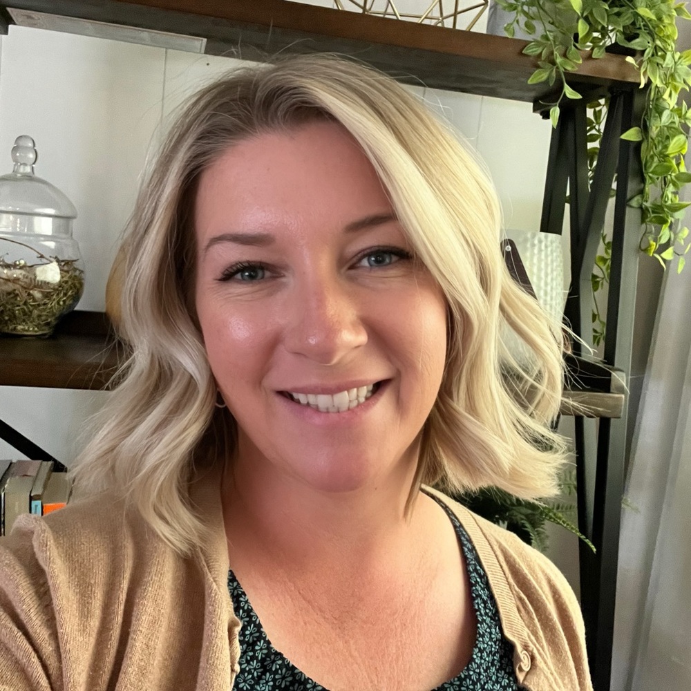 Meet your Posher, Laurel